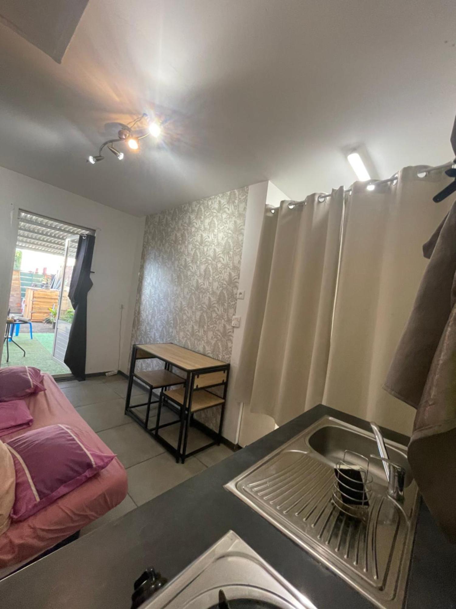 Mobilhome Pour 2 Personnes Le Tampon Exterior photo
