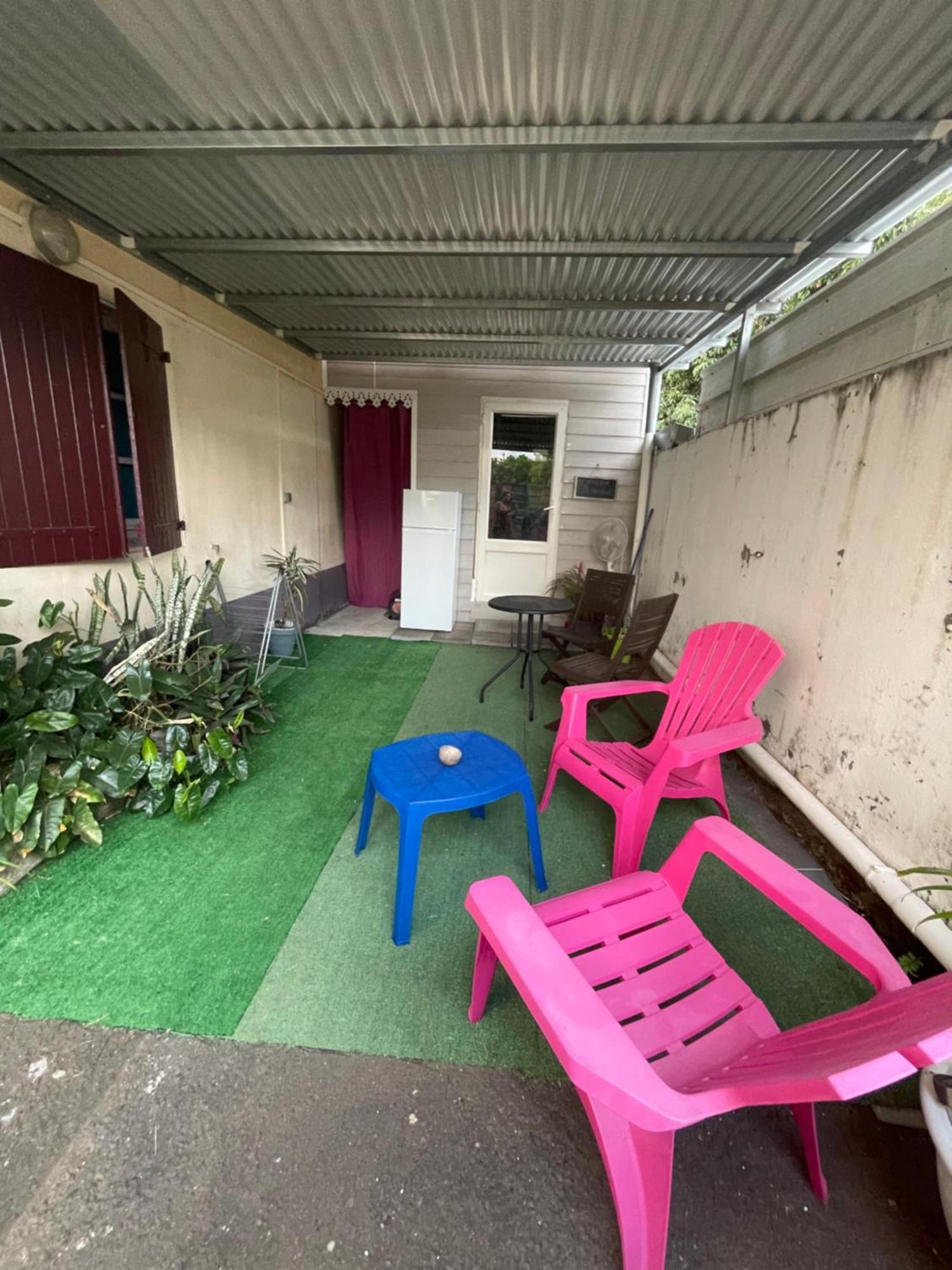 Mobilhome Pour 2 Personnes Le Tampon Exterior photo